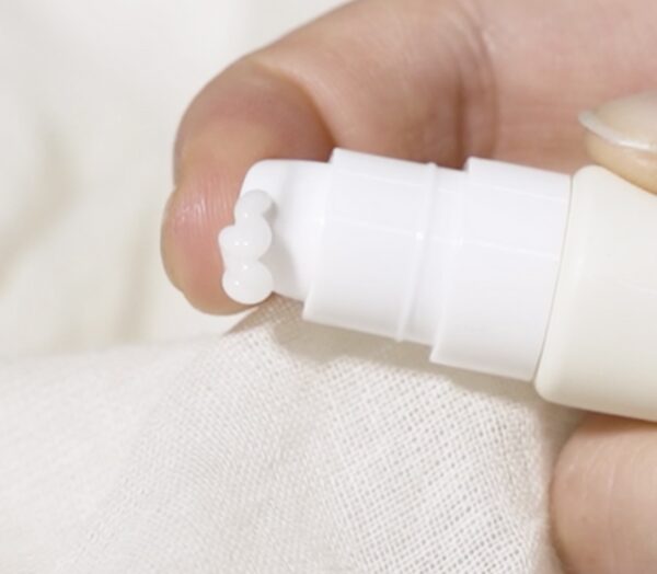 Haru Haru Wonder - Black Rice Bakuchiol Eye Cream - Imagen 3