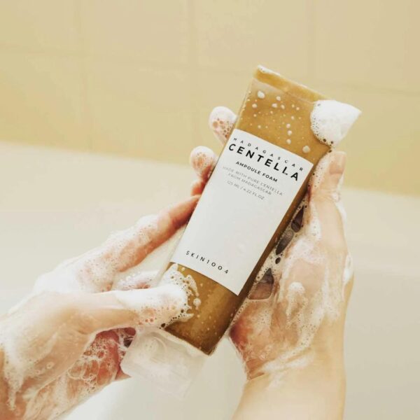 Skin1004 - Madagascar Centella Ampoule Foam - Imagen 4