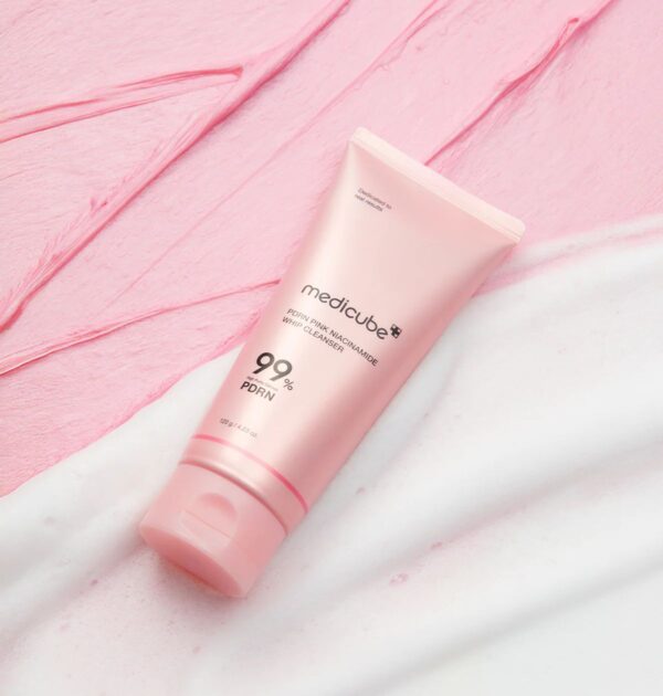 Medicube - PDRN PINK Niacinamide Whip Cleanser ( Limpiador para unificar y dar firmeza)