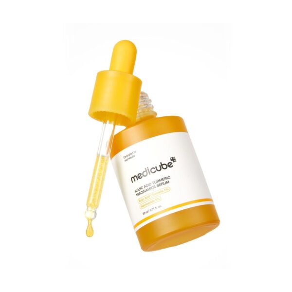 Medicube - Kojic Acid Turmeric Niacinamide Serum ( Ilumina y Unifica)